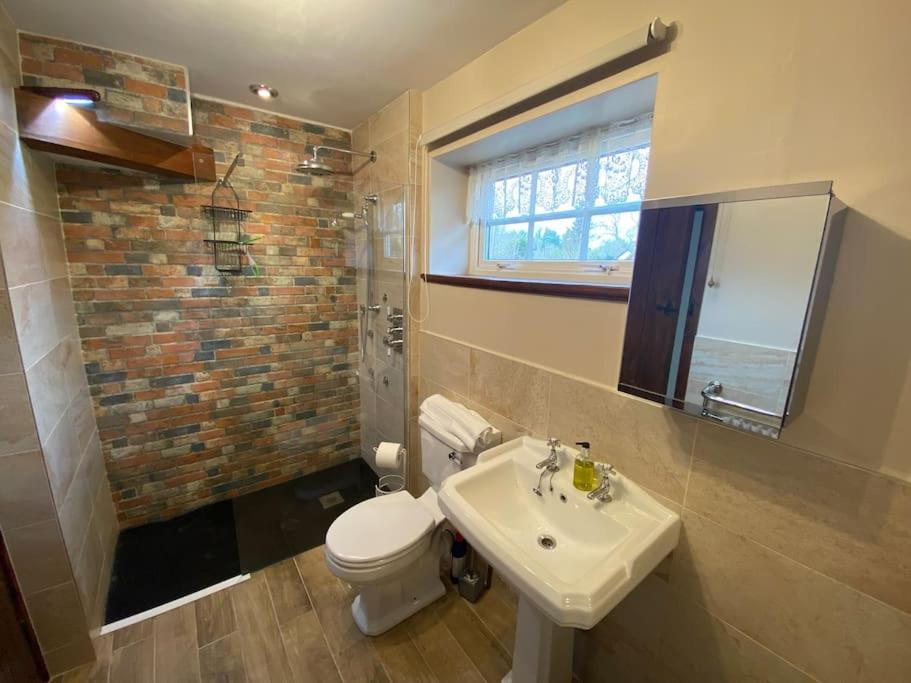 Eco-Friendly Dorset Cottage With Spa Set In Heart Of Countryside Sydling St Nicholas Exterior foto